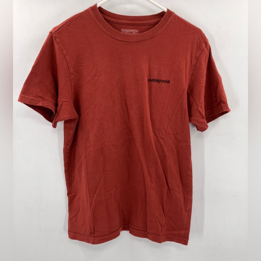 Patagonia Men's Red T-Shirt Size Small Made In USA